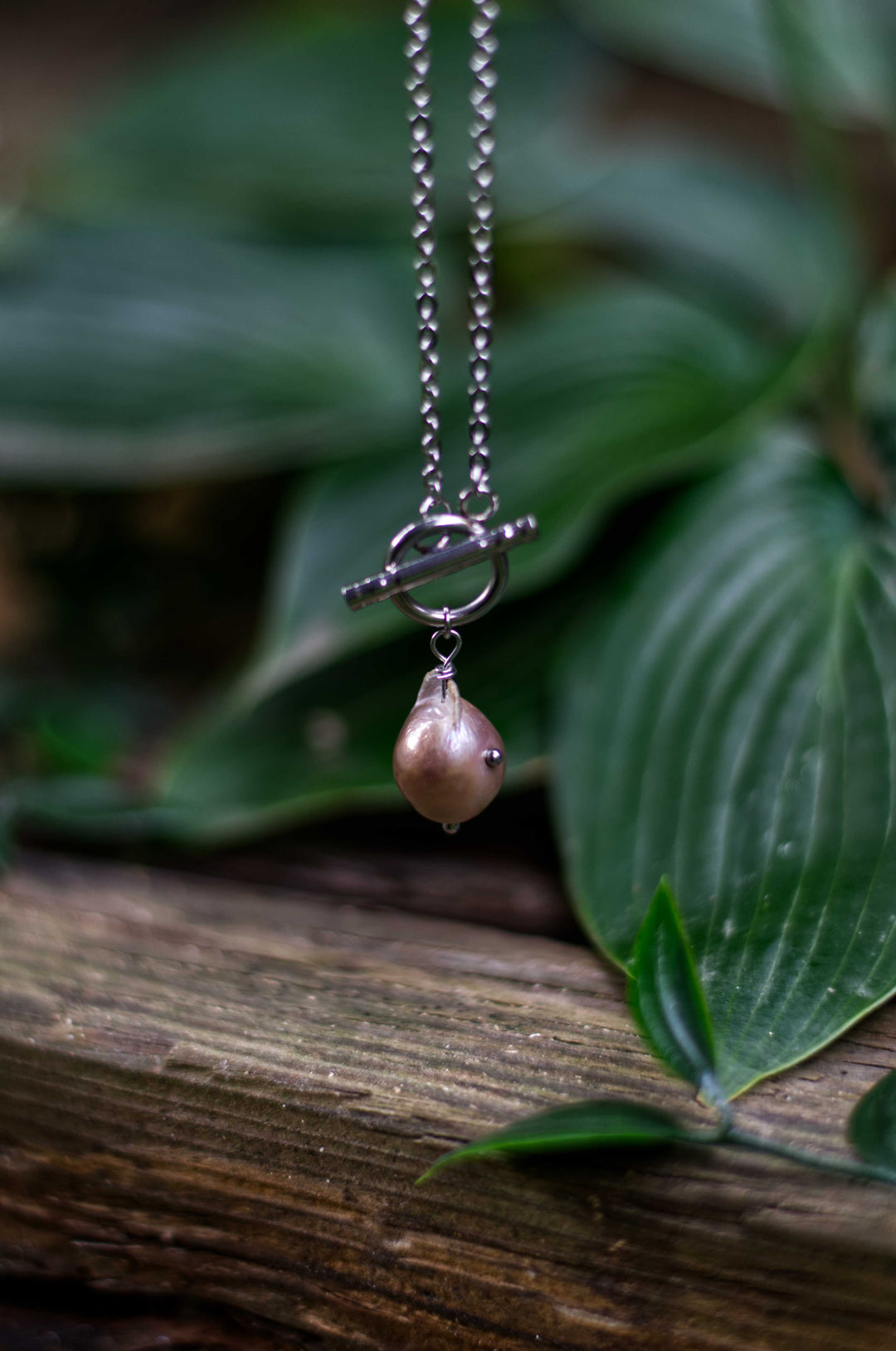 Necklace with baroque pearl / stainless steel