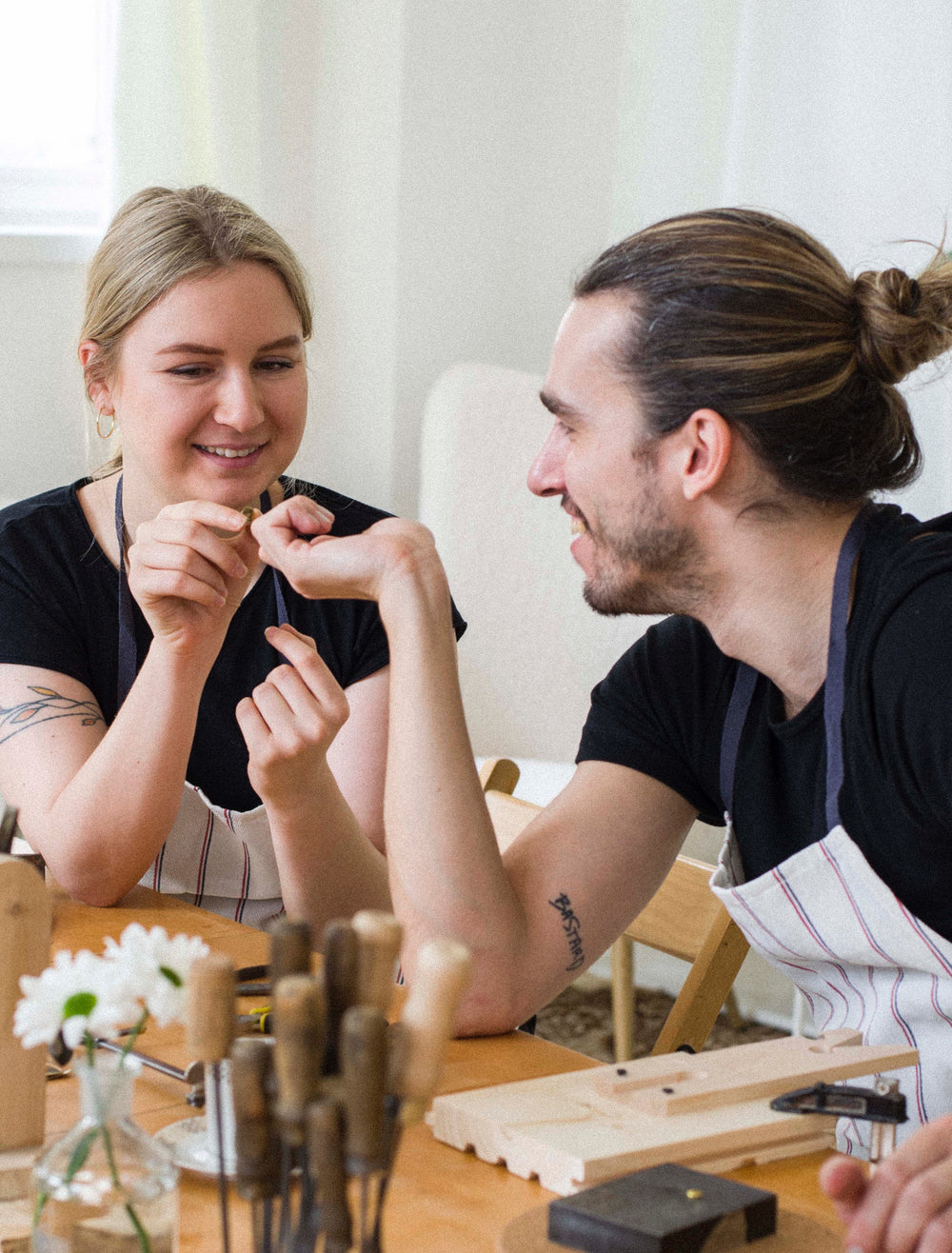 couple enjoying a private silver jewelry making workshop at atelier objectora